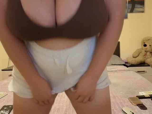 adellineee webcam