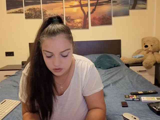 adellineee webcam