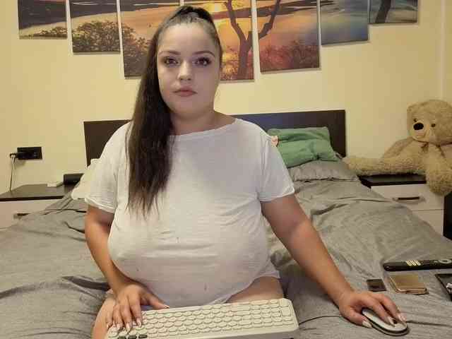adellineee webcam