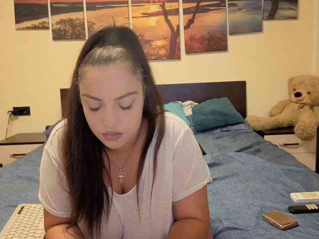 adellineee webcam