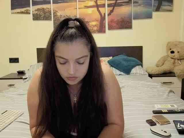 adellineee webcam