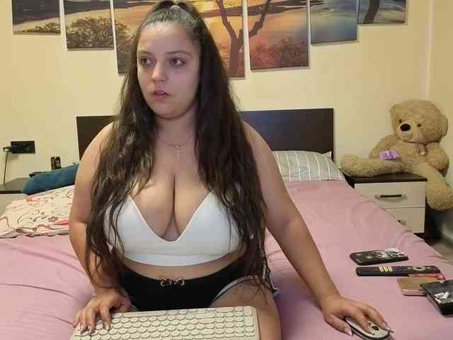 adellineee webcam