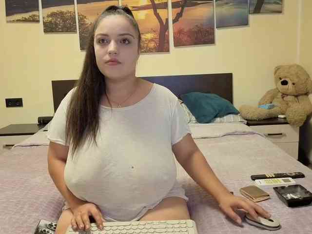 adellineee webcam