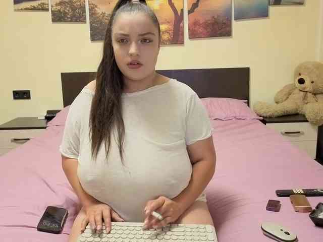 adellineee webcam