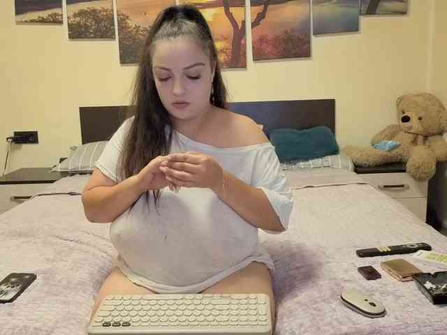 adellineee webcam