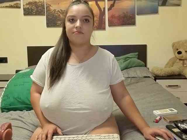 adellineee webcam