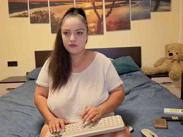 adellineee webcam