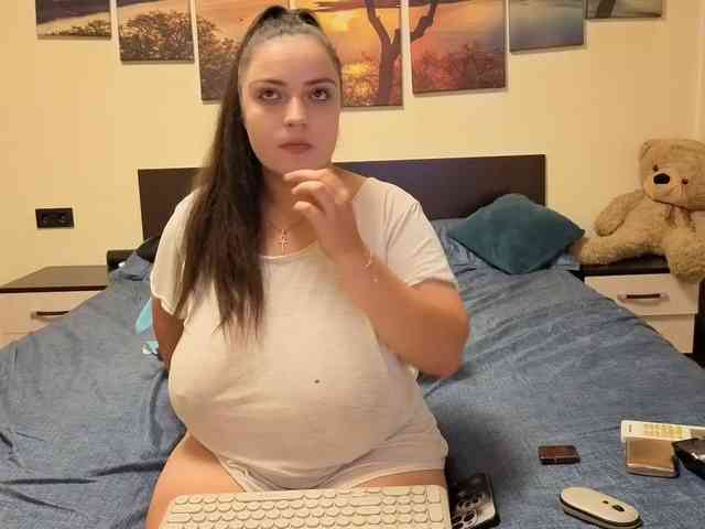 adellineee webcam
