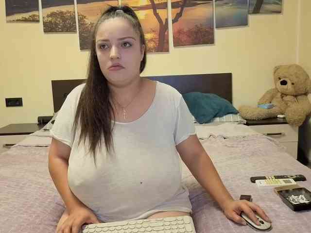 adellineee webcam