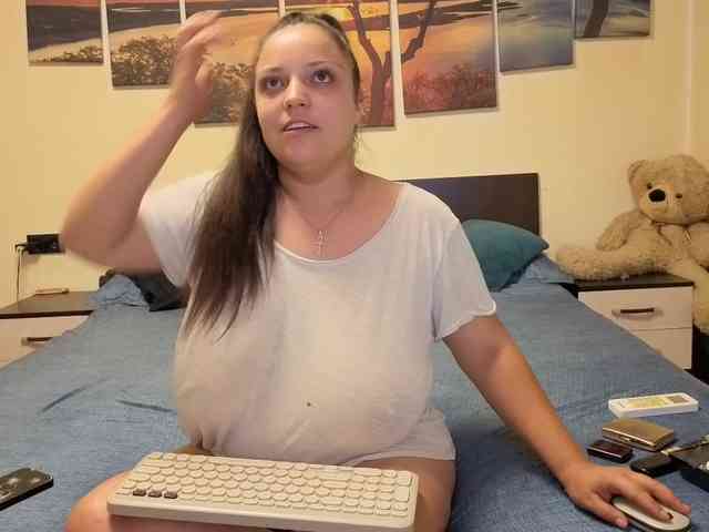 adellineee webcam