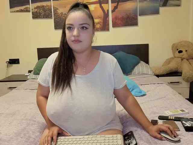 adellineee webcam