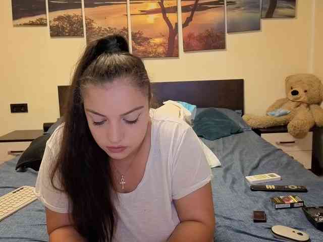 adellineee webcam