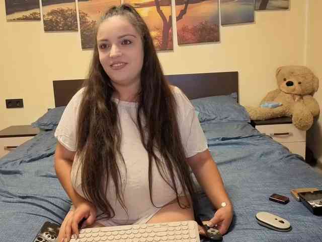 adellineee webcam