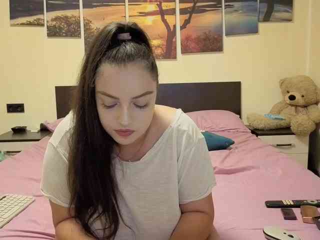 adellineee webcam