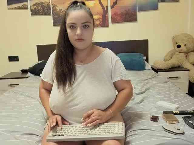 adellineee webcam