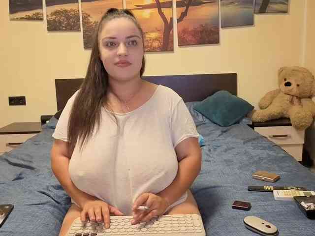 adellineee webcam