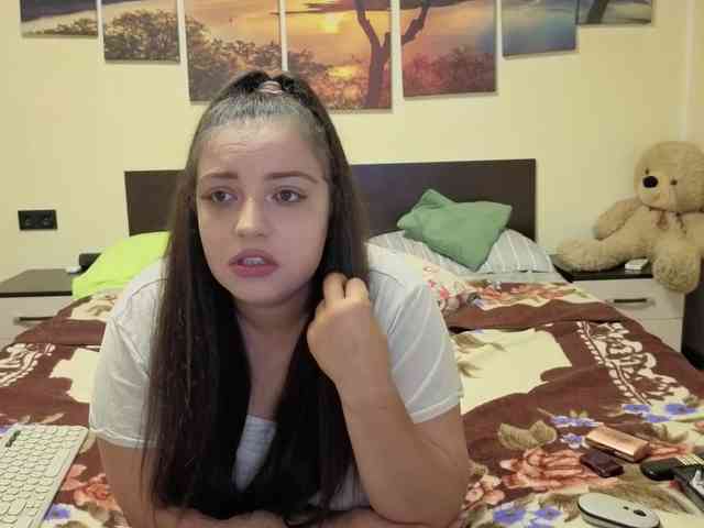adellineee webcam