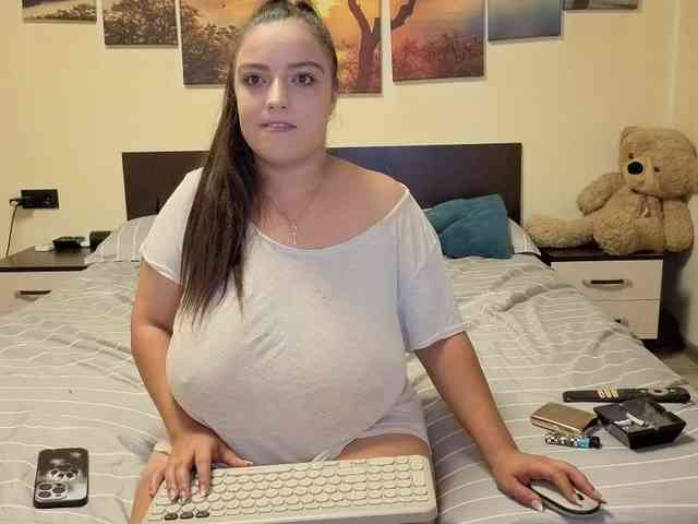 adellineee webcam