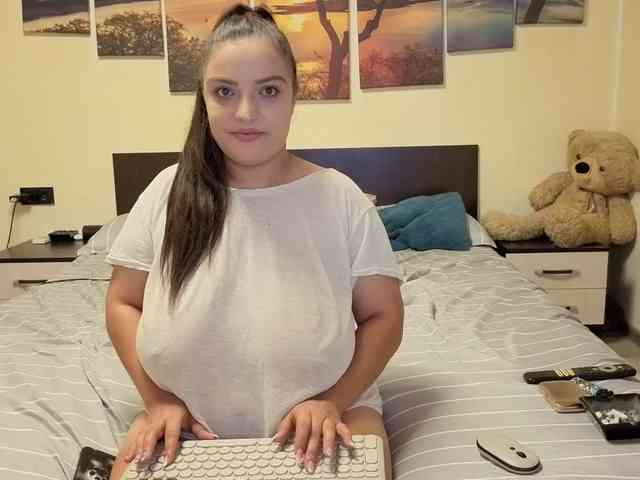 adellineee webcam