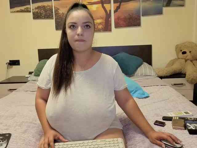 adellineee webcam