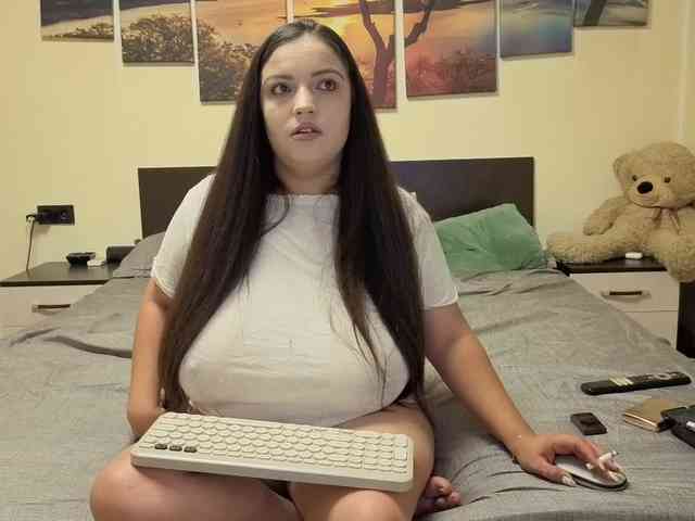 adellineee webcam