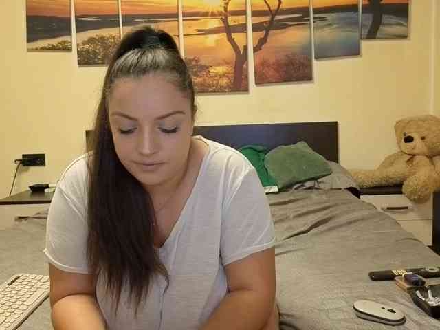 adellineee webcam
