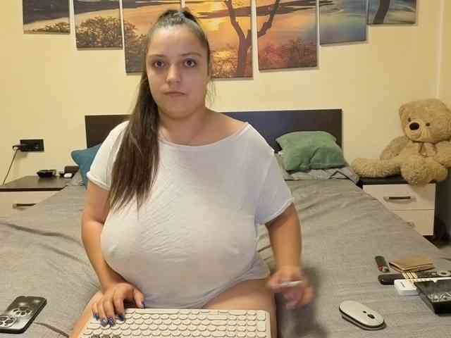 adellineee webcam