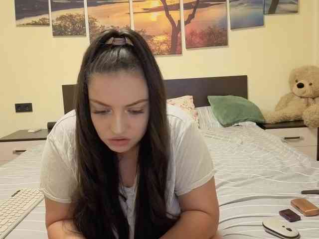 adellineee webcam