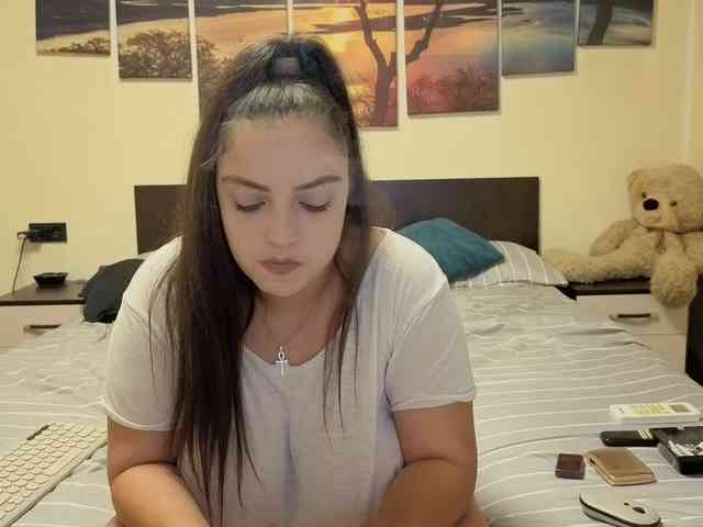 adellineee webcam