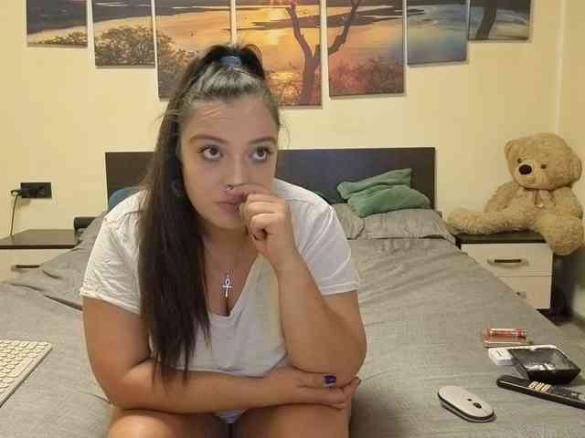 adellineee webcam