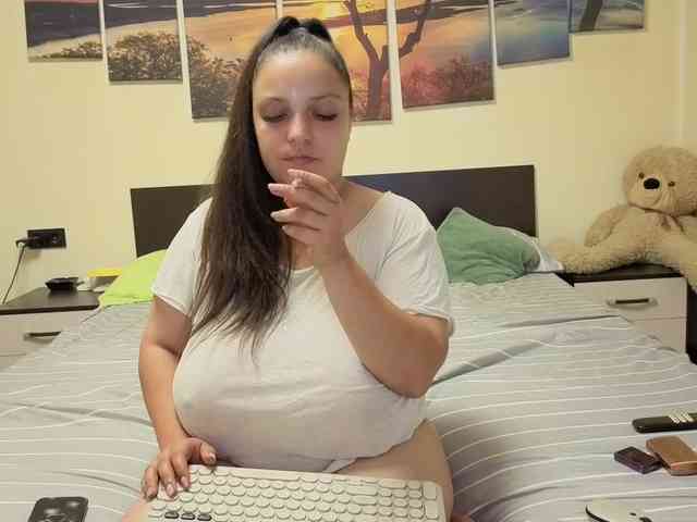 adellineee webcam