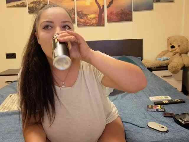 adellineee webcam