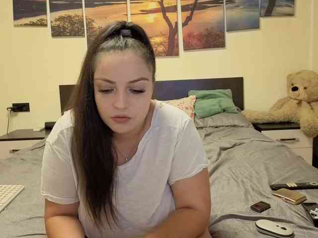 adellineee webcam