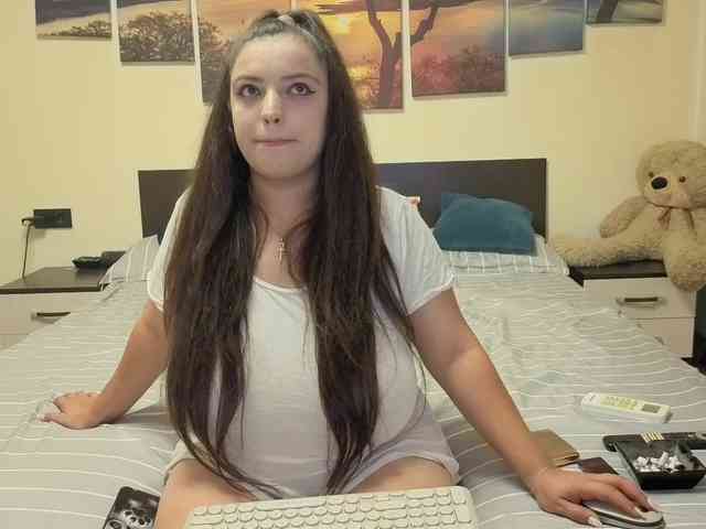 adellineee webcam