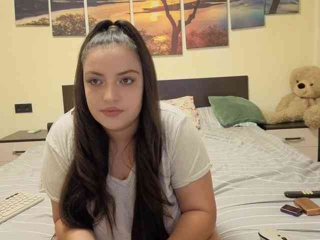 adellineee webcam