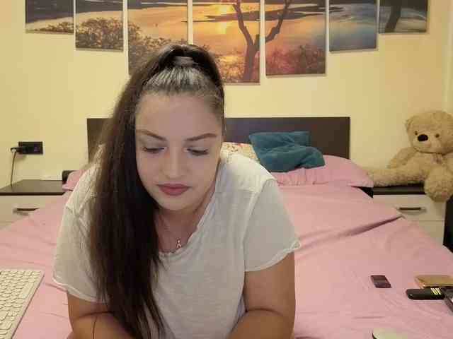 adellineee webcam