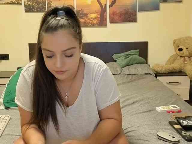 adellineee webcam