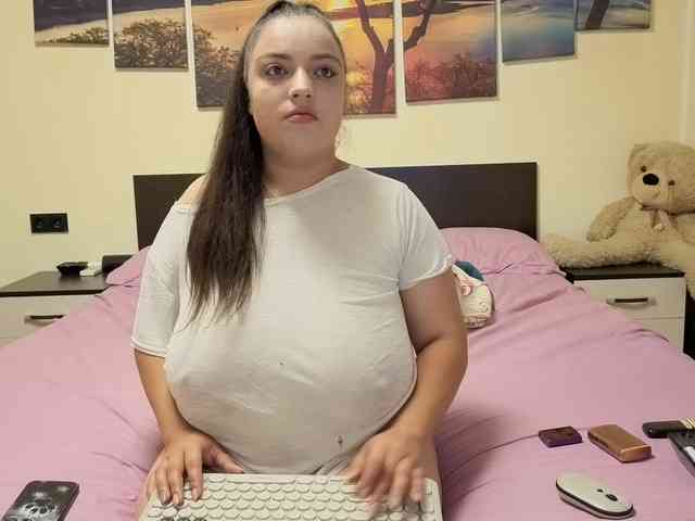 adellineee webcam