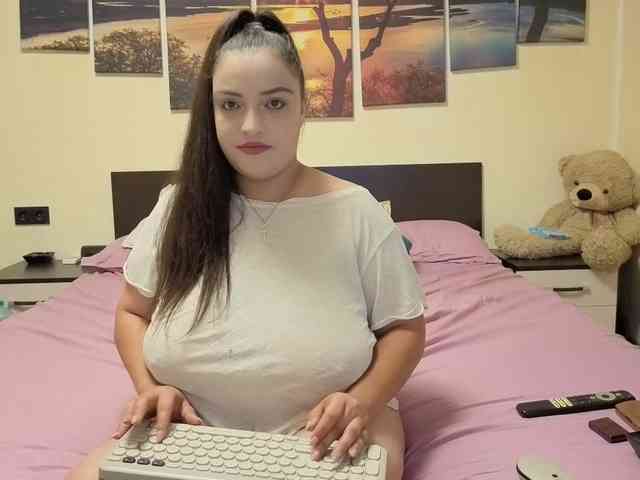 adellineee webcam