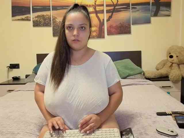 adellineee webcam