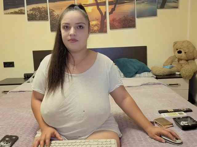 adellineee webcam