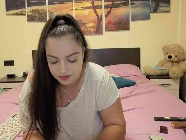 adellineee webcam