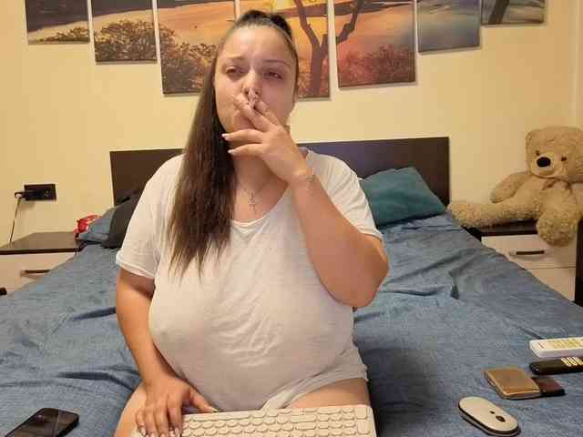 adellineee webcam