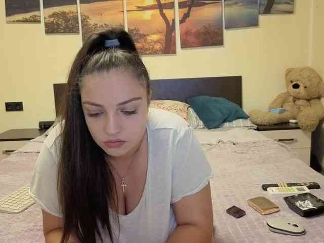 adellineee webcam