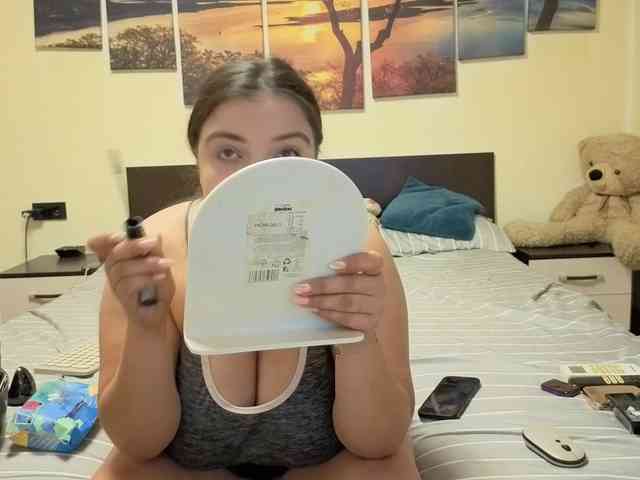 adellineee webcam