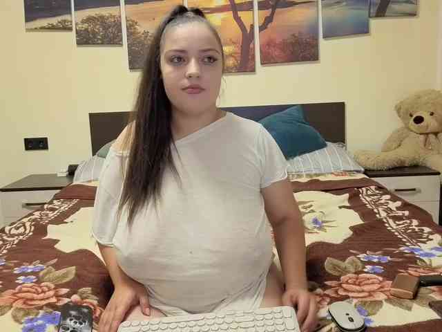 Ця модель зараз онлайн. adellineee