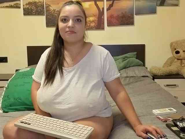 adellineee webcam