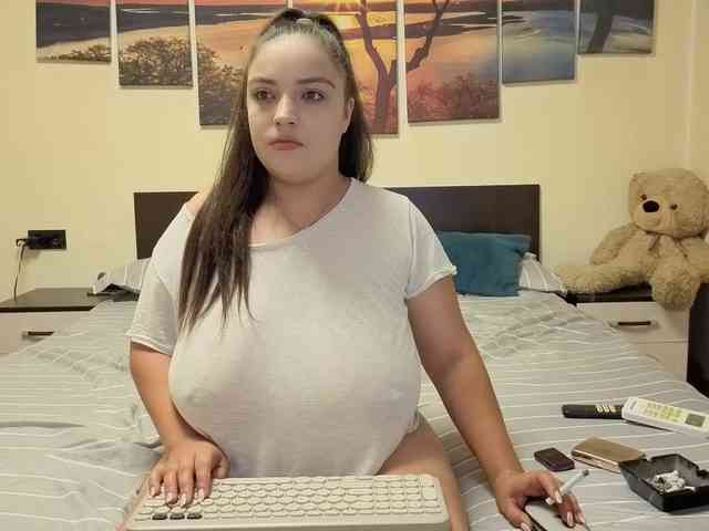 adellineee webcam