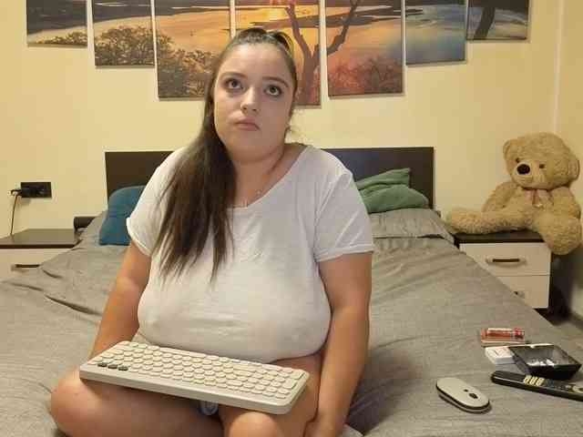 adellineee webcam