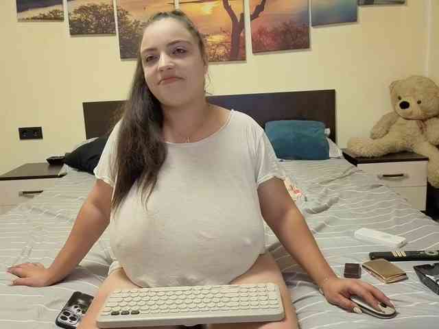 adellineee webcam